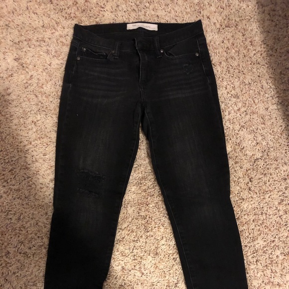Black ripped skinny jean - Picture 1 of 3